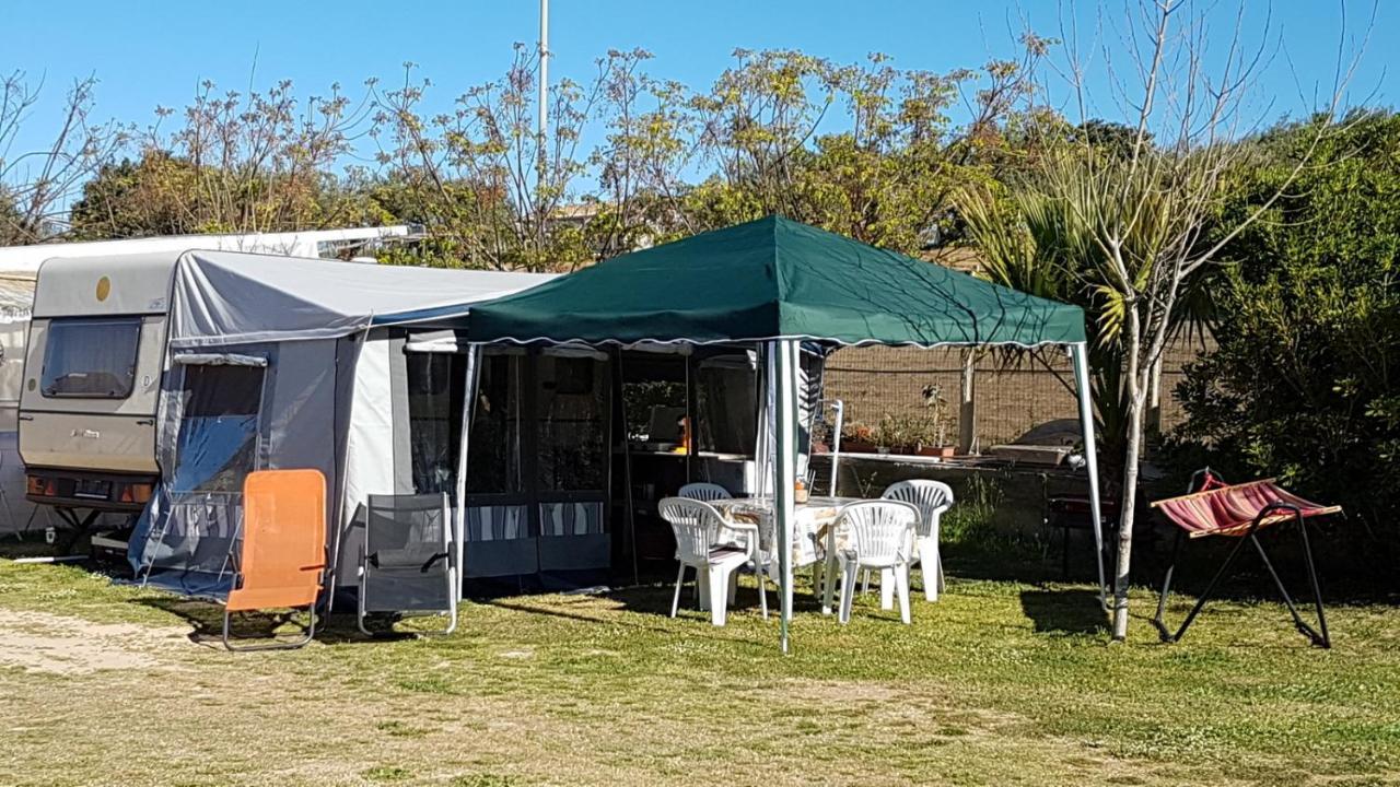 Wohnwagen Hotel Cava dʼAliga Екстериор снимка
